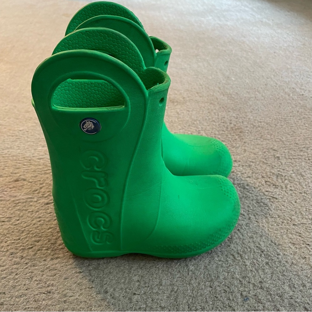 CROCS Kids Vibrant Green Rain Boots